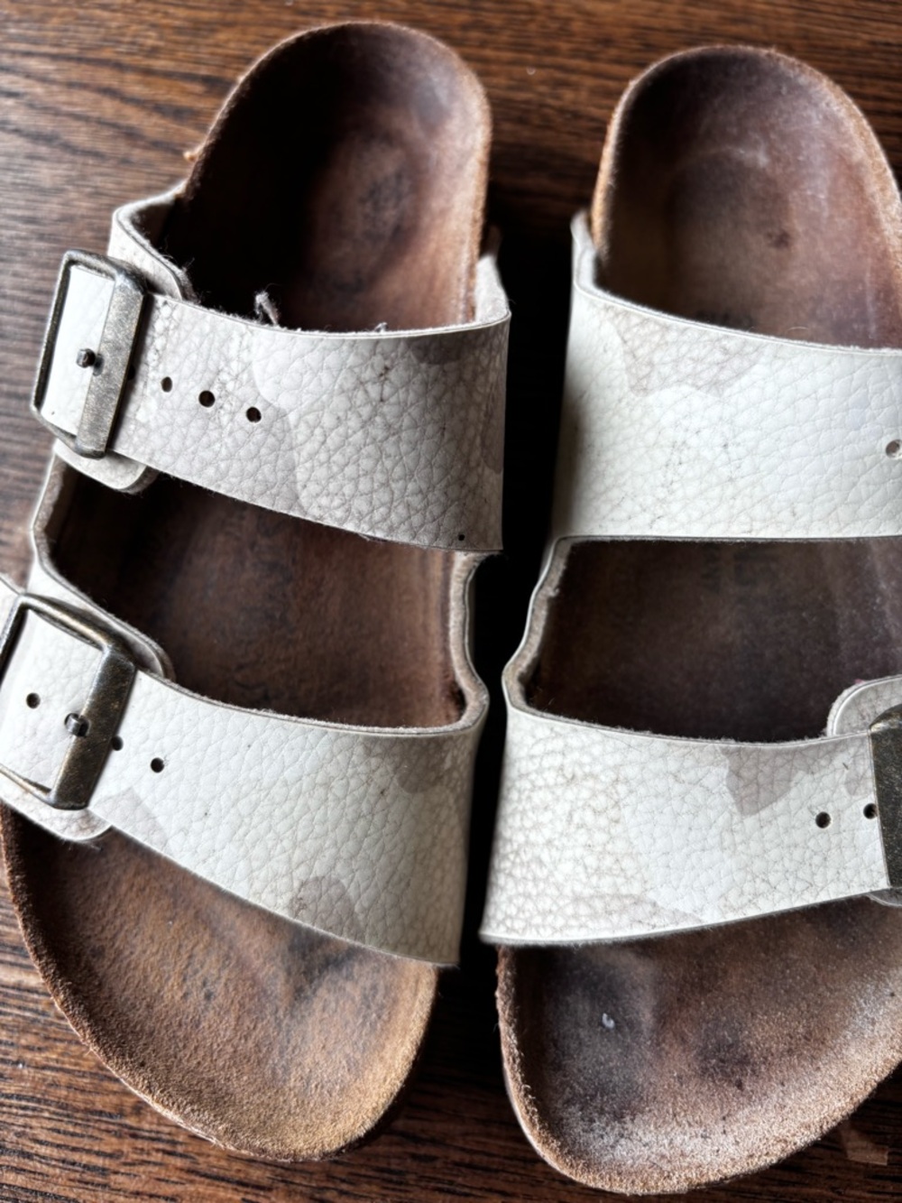 Birkenstock Arizona Off White Sandals EU 35 Distressed - Picture 6 of 8